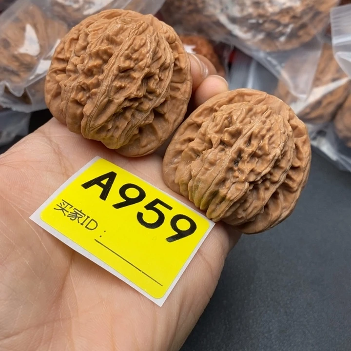 文玩核桃吊坠核桃
