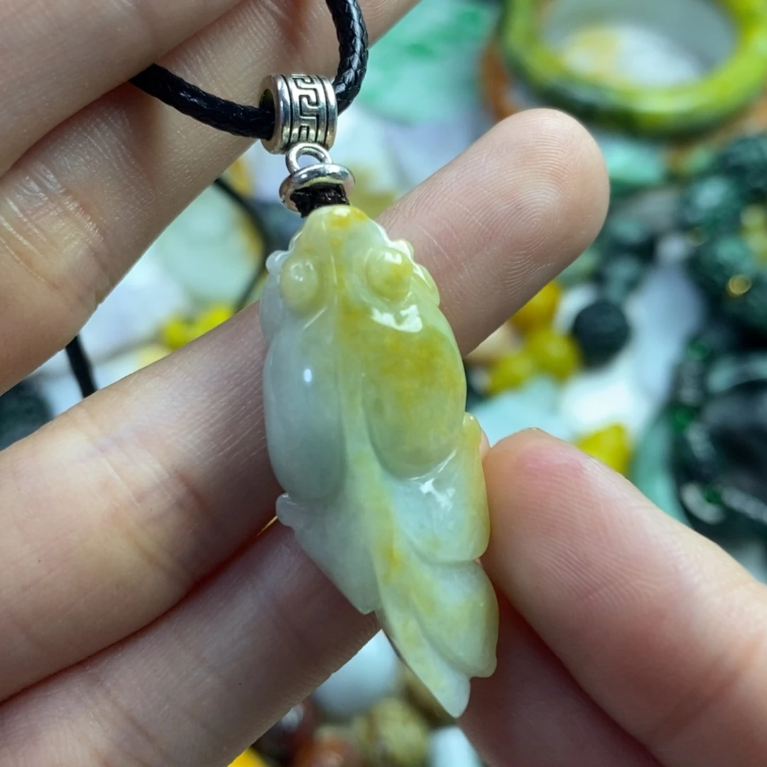 翡翠未镶嵌颈饰吊坠