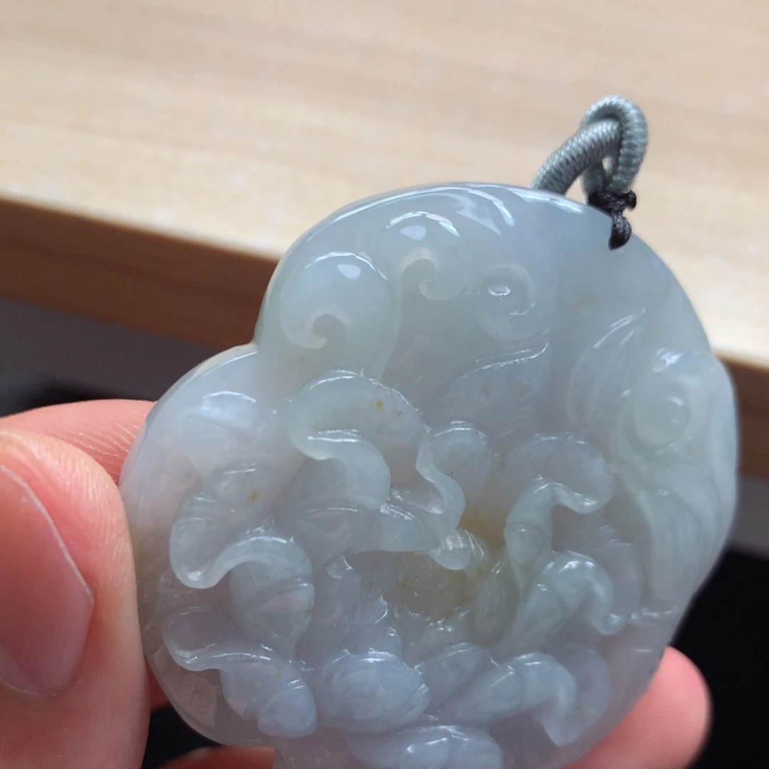 颈饰未镶嵌翡翠吊坠