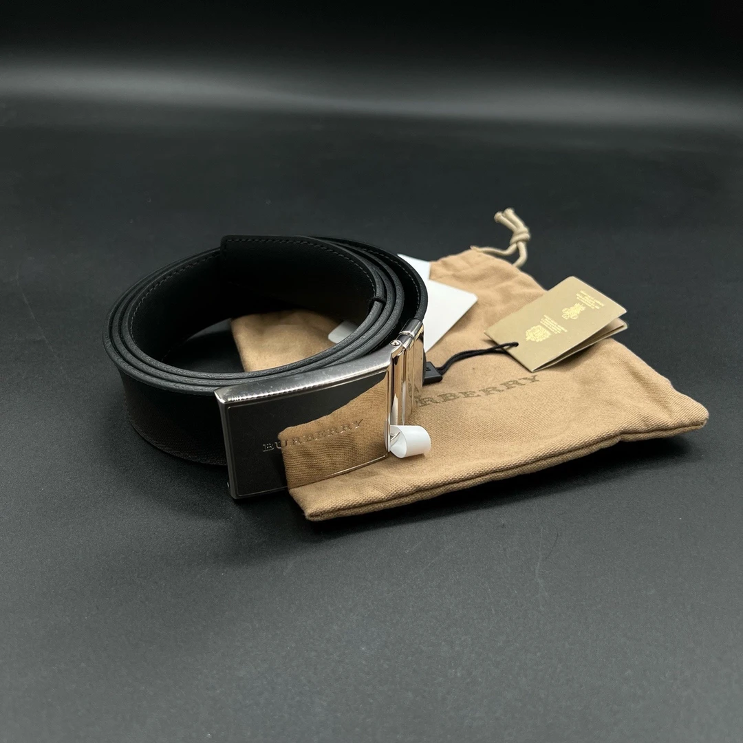 未使用 BURBERRY/博柏利 巴宝莉 斜纹银牌logo腰带 110码/全新/吊