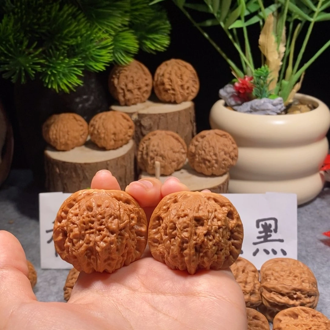 超***飞核桃把件微修41血麒麟