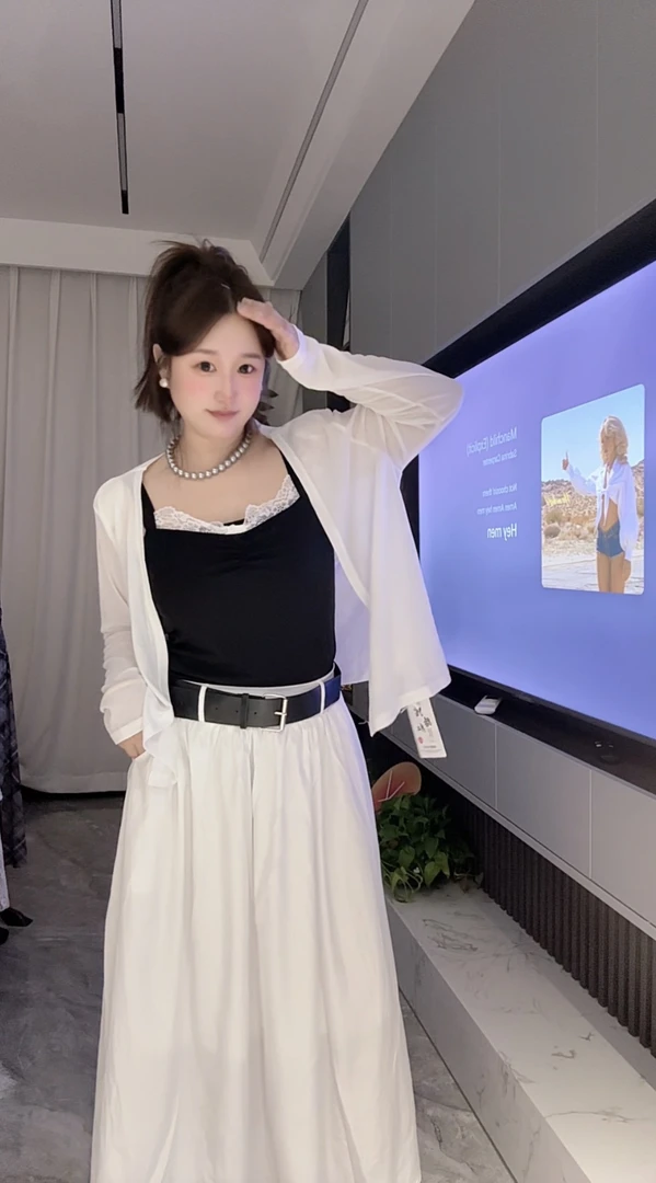 「小吴家」设计感复古蕾丝拼接吊带背心半身裙三件套夏新款显瘦宽松