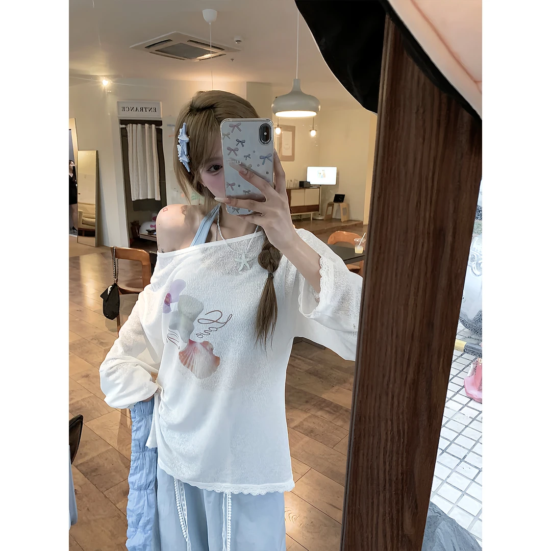 【七颗虾滑】2025新款夏季白色印花斜肩露肩宽松慵懒感T恤252M2308#