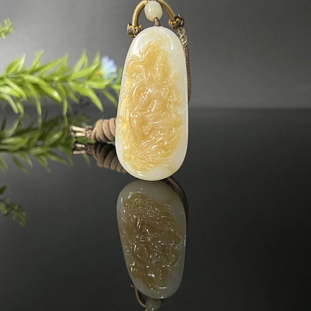 1216GC8842和田玉挂件