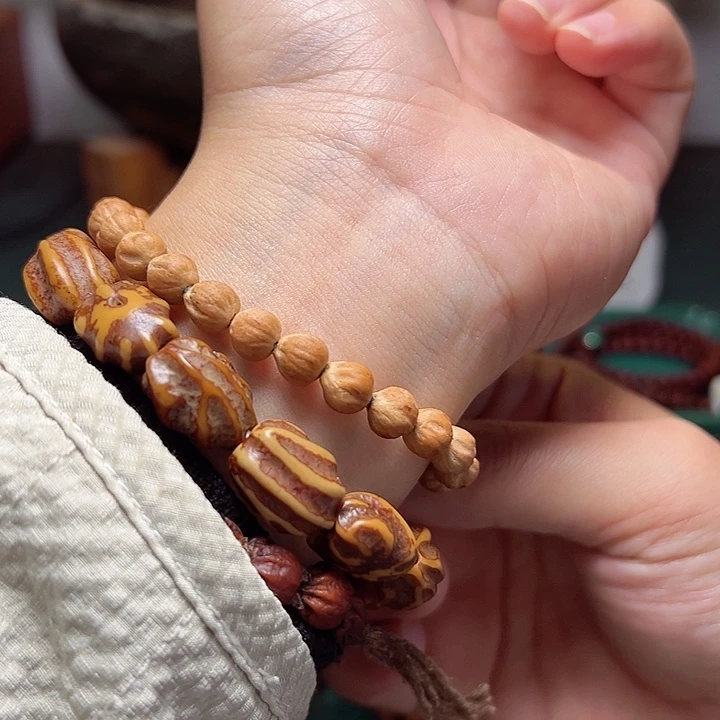 柏香籽/百香籽吊坠129.9