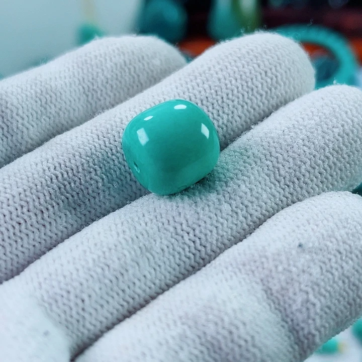 南红玛瑙未镶嵌珠宝奇石