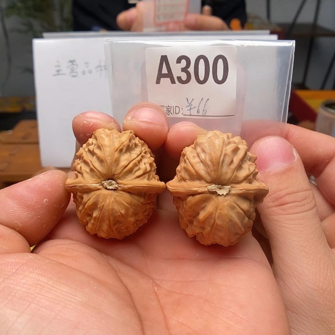 吊坠文玩核桃黄松峪40