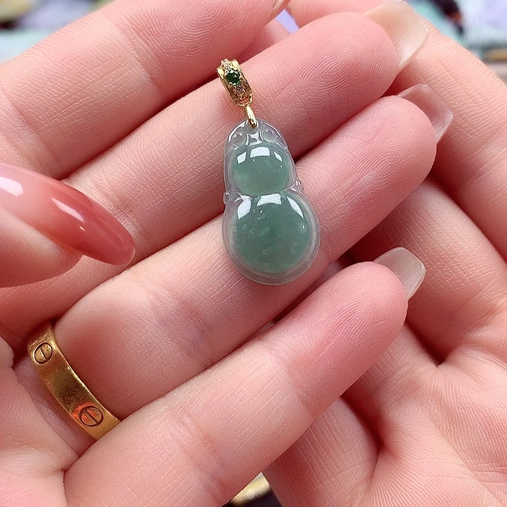 翡翠银S925镶嵌颈饰翡翠