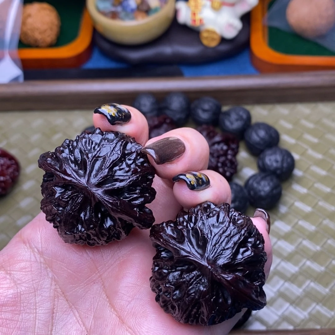 土***不文玩核桃吊坠41宫灯