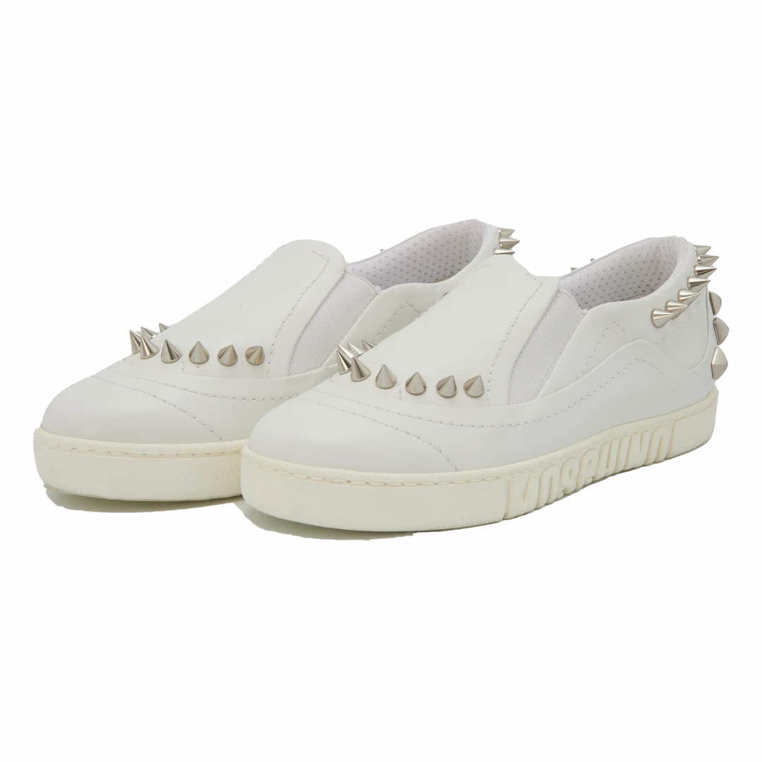未使用 Moschino/莫斯奇诺 铆钉款女式白色休闲鞋MA15162