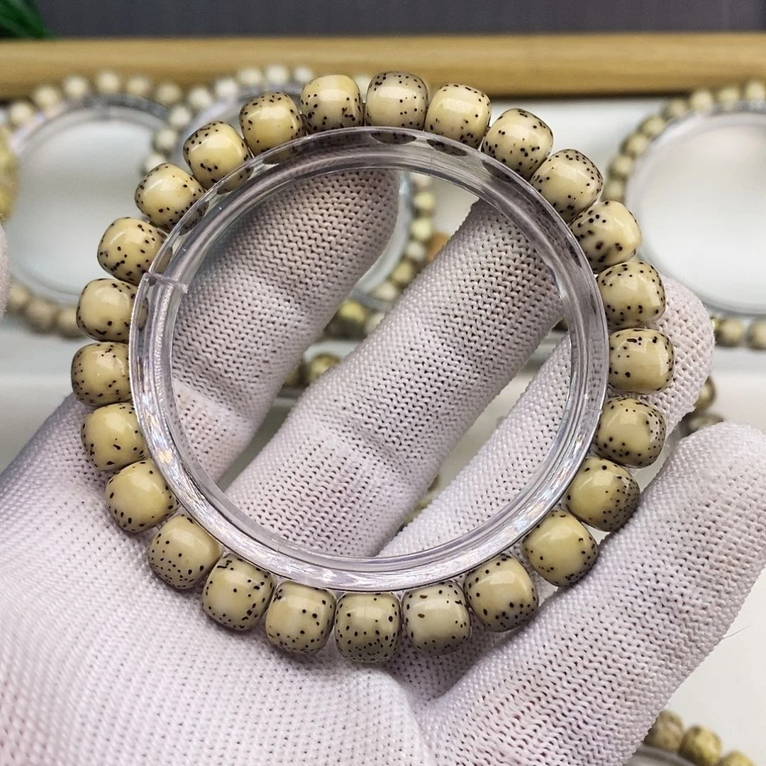 9x8半壁留白河豚石玉料