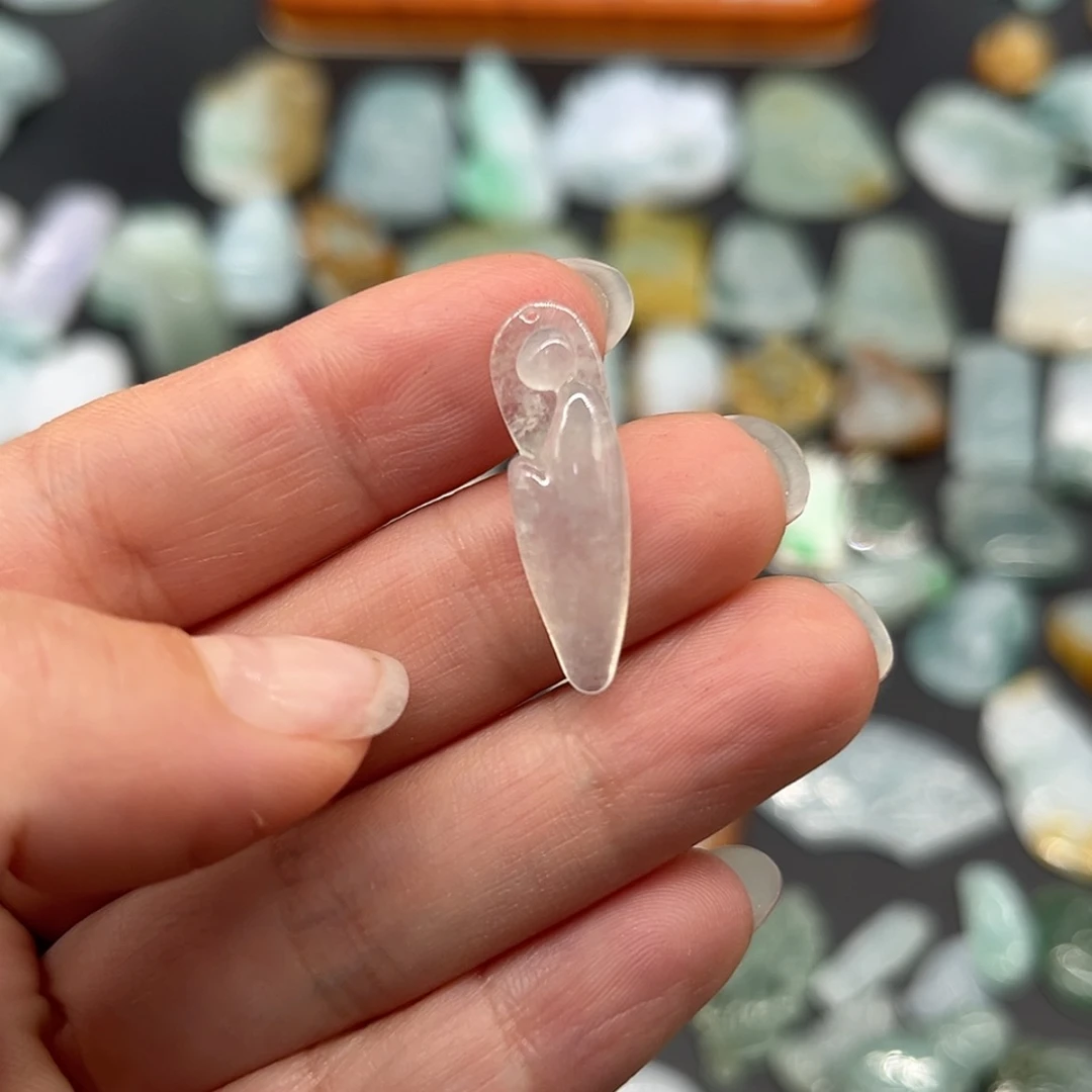 【闪购商品】翡翠颈饰未镶嵌悟道