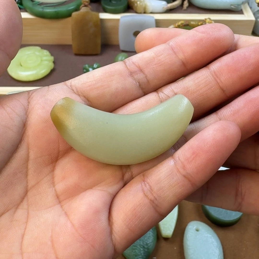 简***～和田玉（糖玉）未镶嵌车挂