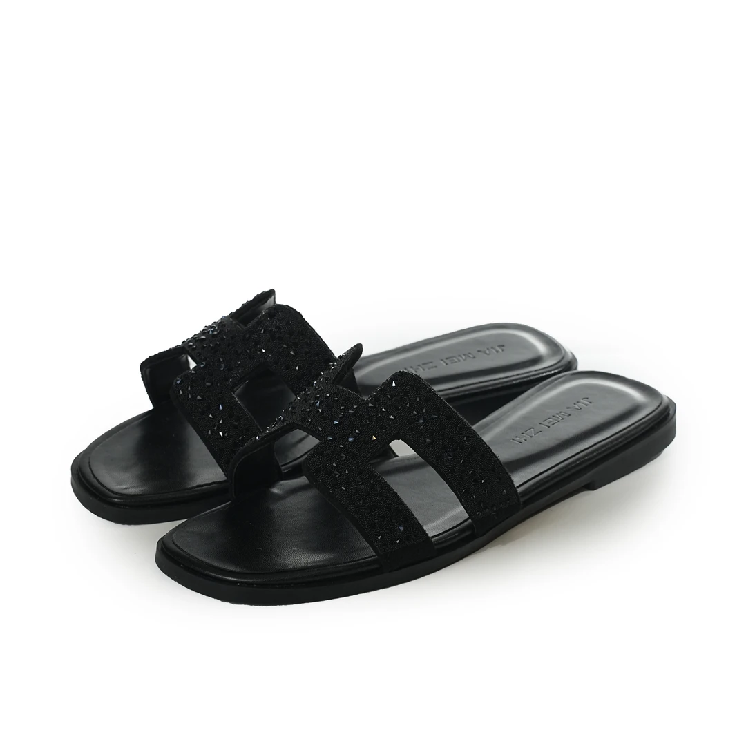 时尚水钻性感一字拖鞋女2025新款外穿百搭沙滩凉拖鞋