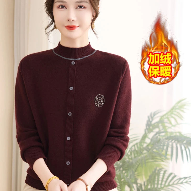 5岁妈妈毛衣女加绒加厚一体绒保暖内搭上衣中年女秋冬时尚打底衫