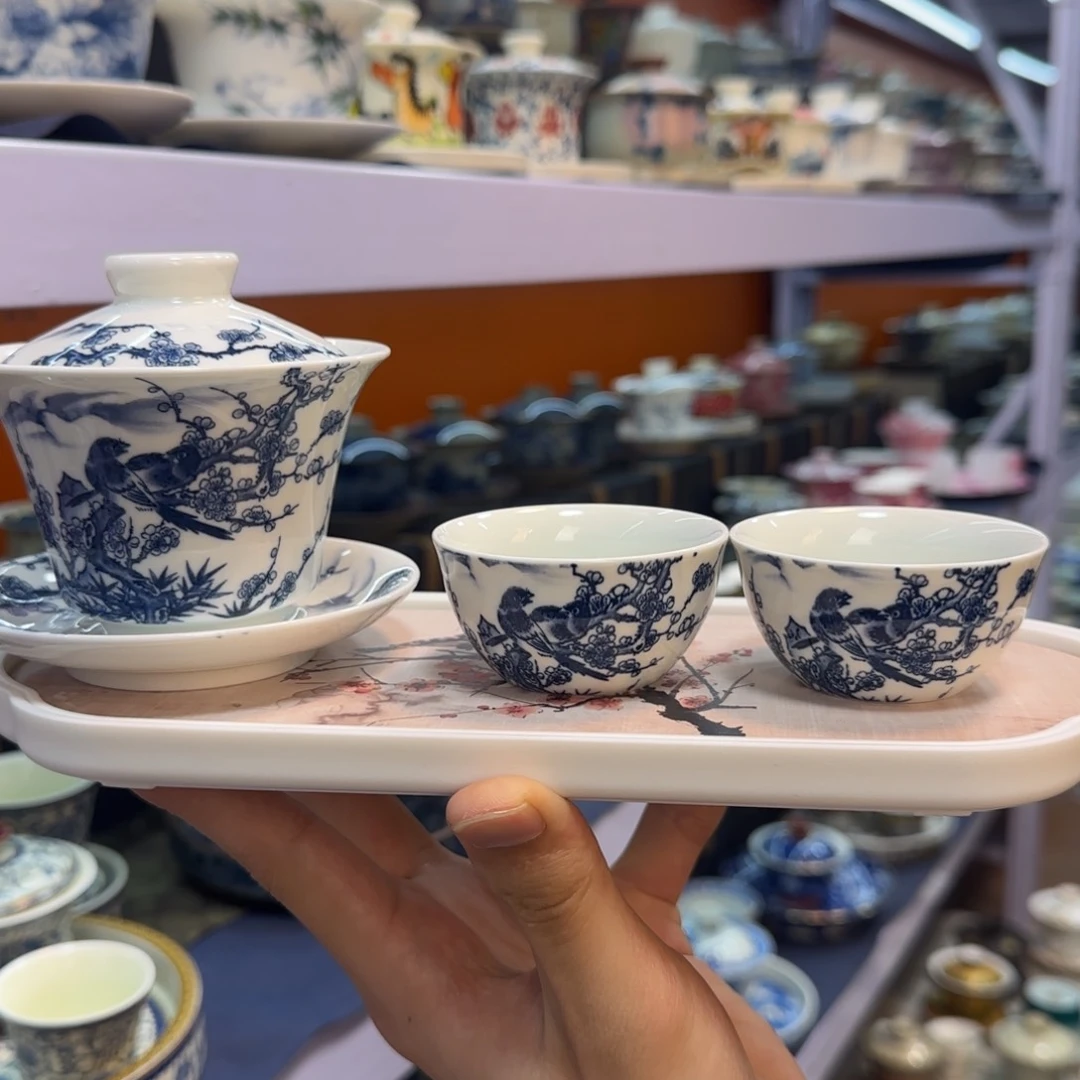 我在外面吃饭呢你在哪了我在外面