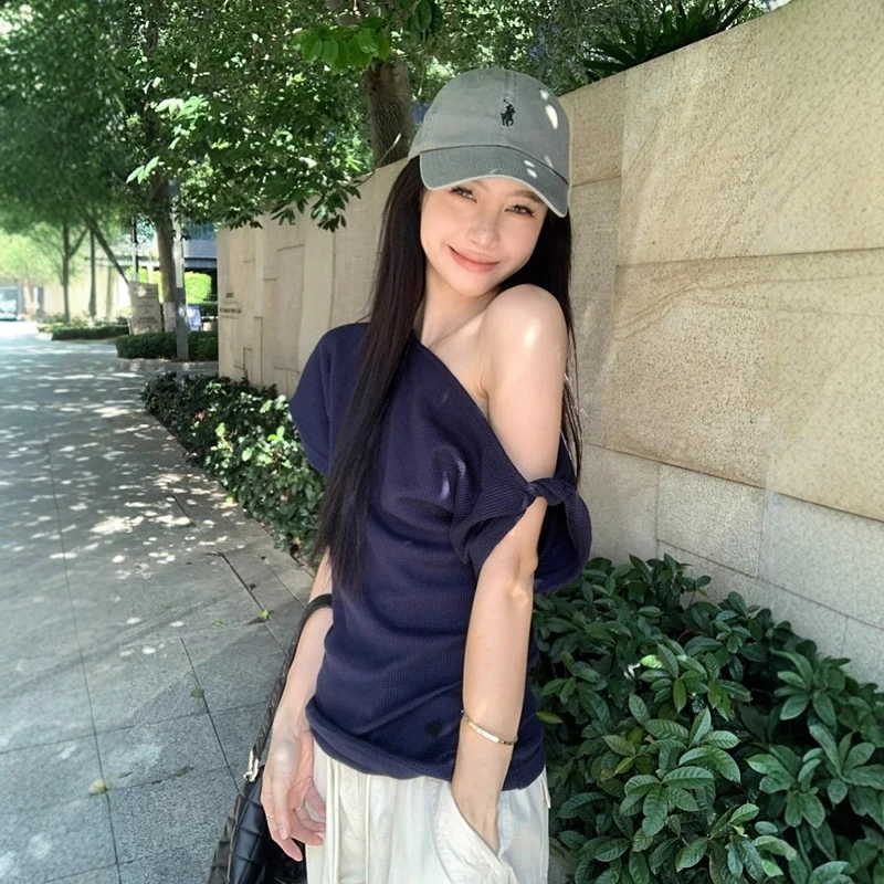 美式慵懒斜领露肩短袖华夫格T恤女夏季洋气独特超好看一字肩上衣