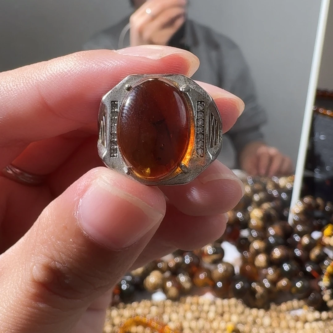 琥珀未镶嵌裸石抚顺琥珀戒指