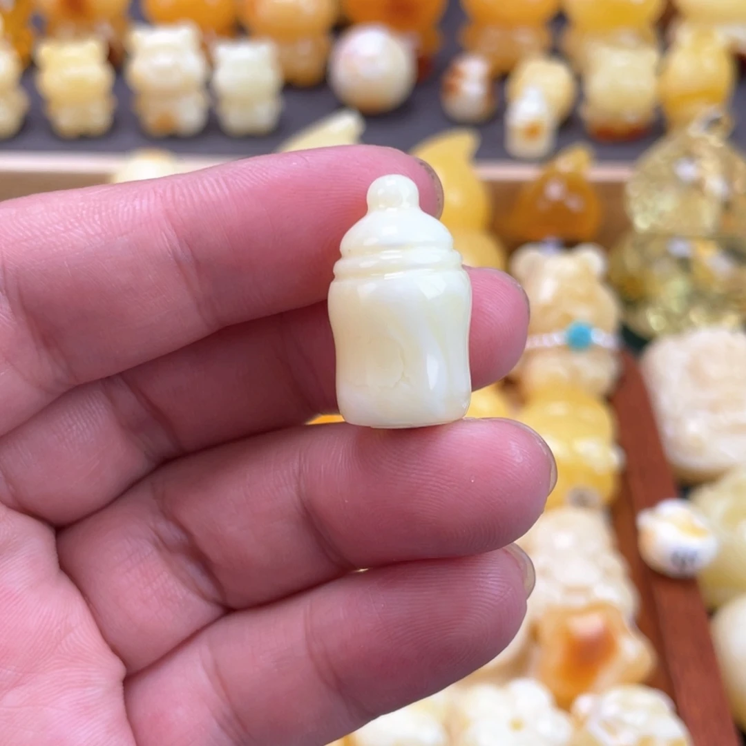 琥珀未镶嵌裸石蜜蜡