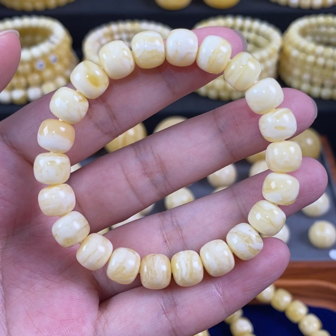 未镶嵌蜜蜡珠宝奇石