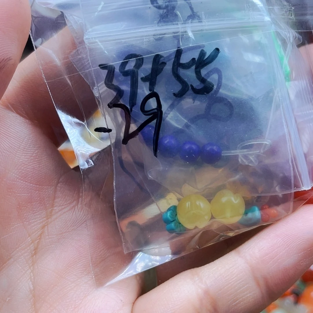 南红玛瑙挂件未镶嵌?**?订制