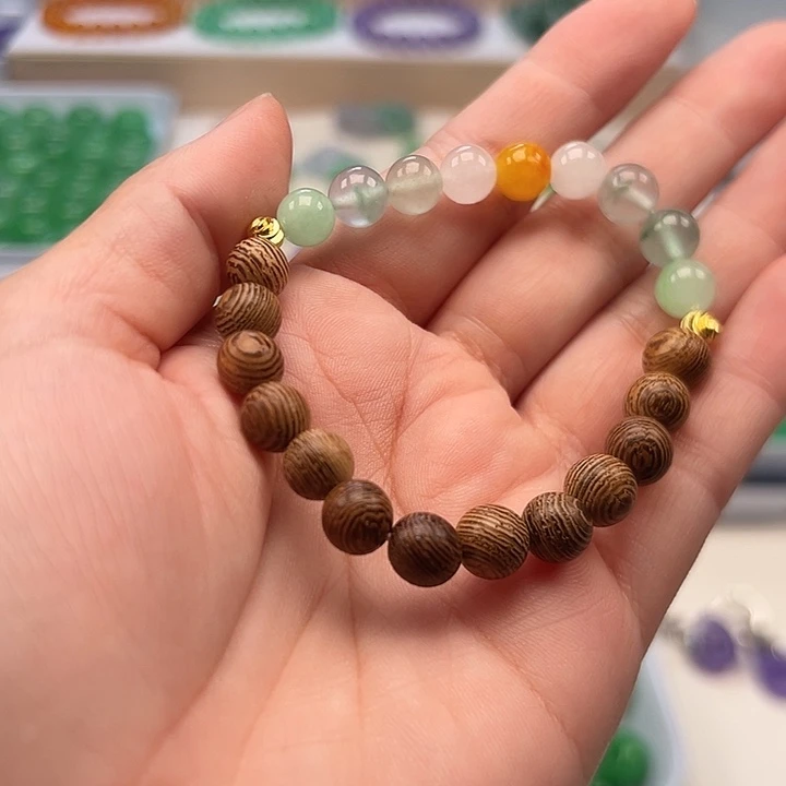 翡翠未镶嵌颈饰手串