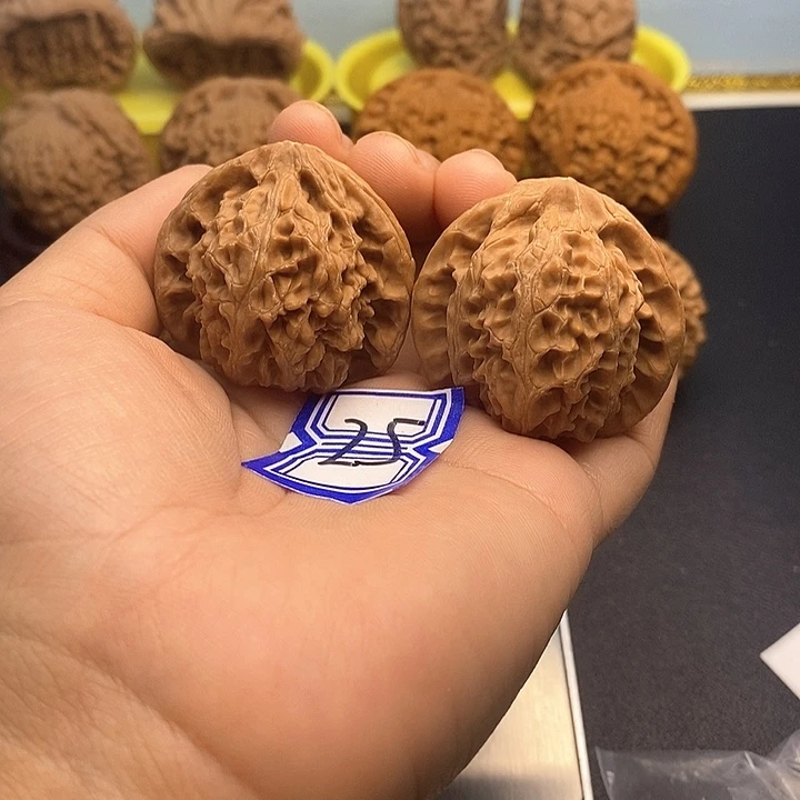 把件文玩核桃40宫灯（水尖）