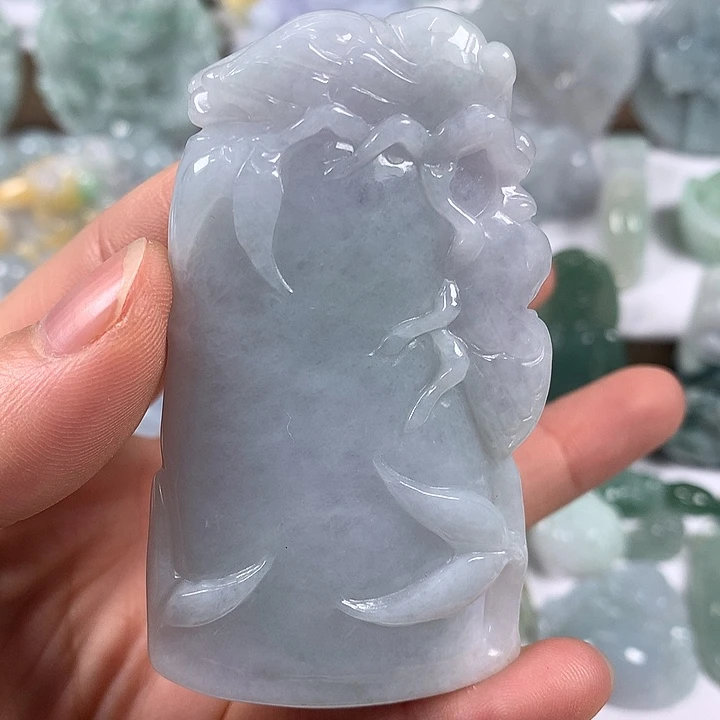 翡翠未镶嵌颈饰大节节高升两面工艺福利