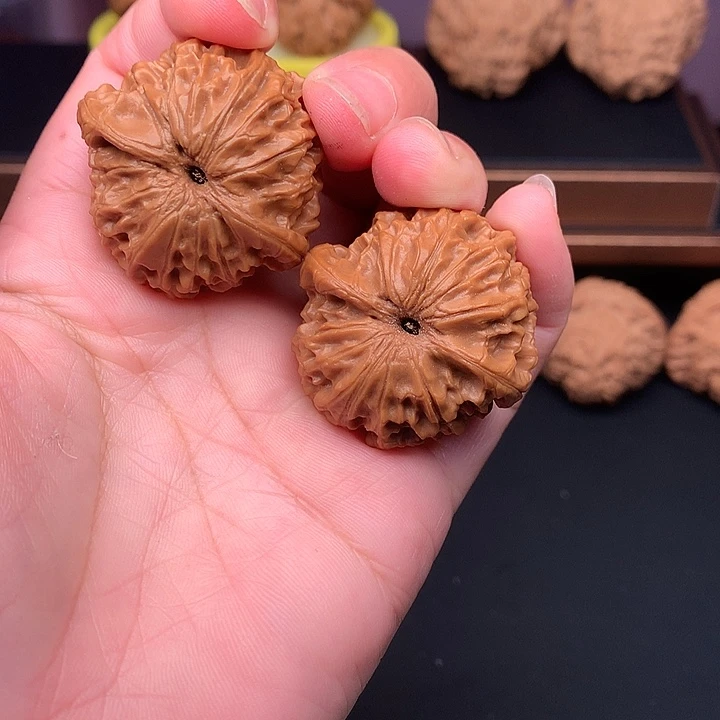 把件文玩核桃龙眼元宝