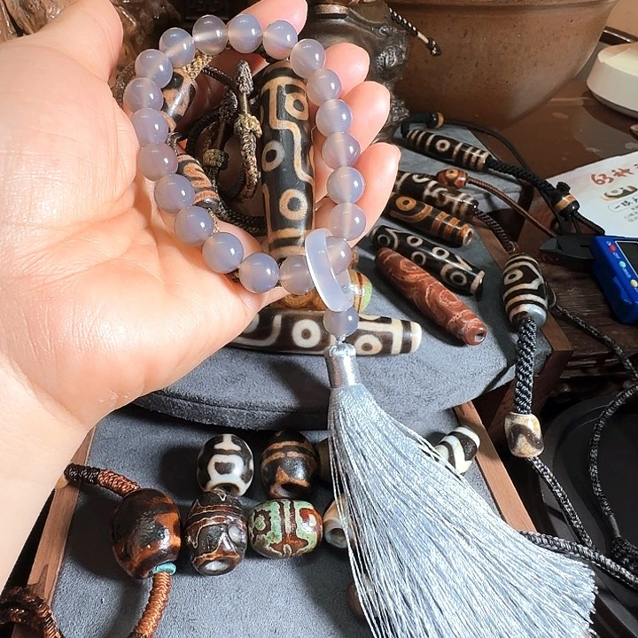 白玉菩提吊坠m**k我们一起努力奋斗