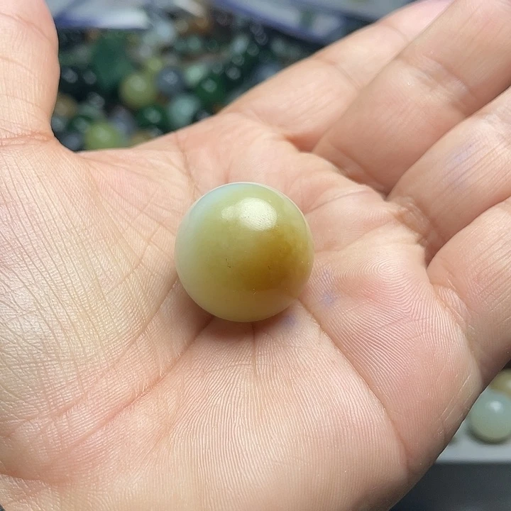 未镶嵌和田玉车挂万****王