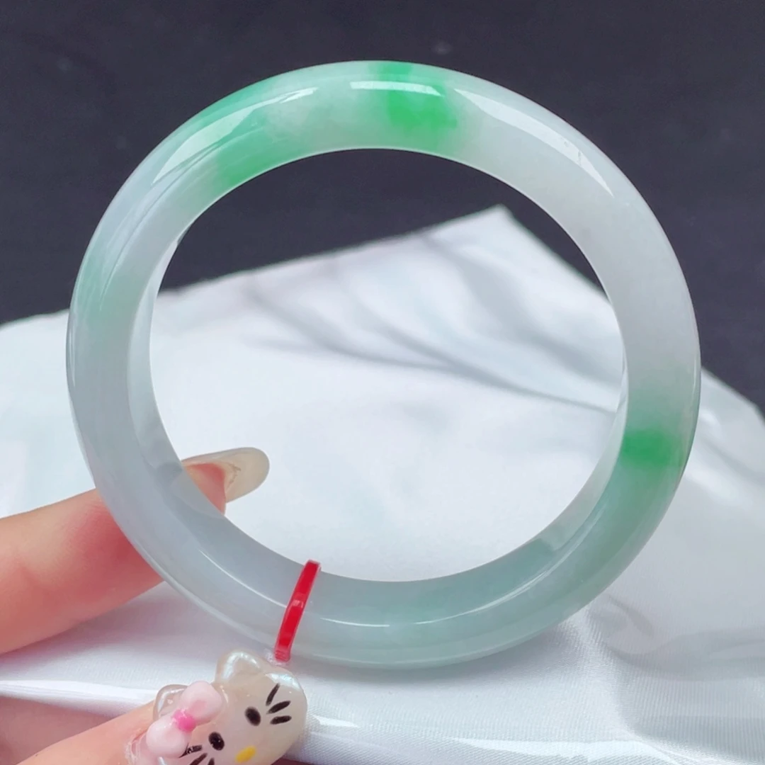 翡翠未镶嵌手镯56圈口