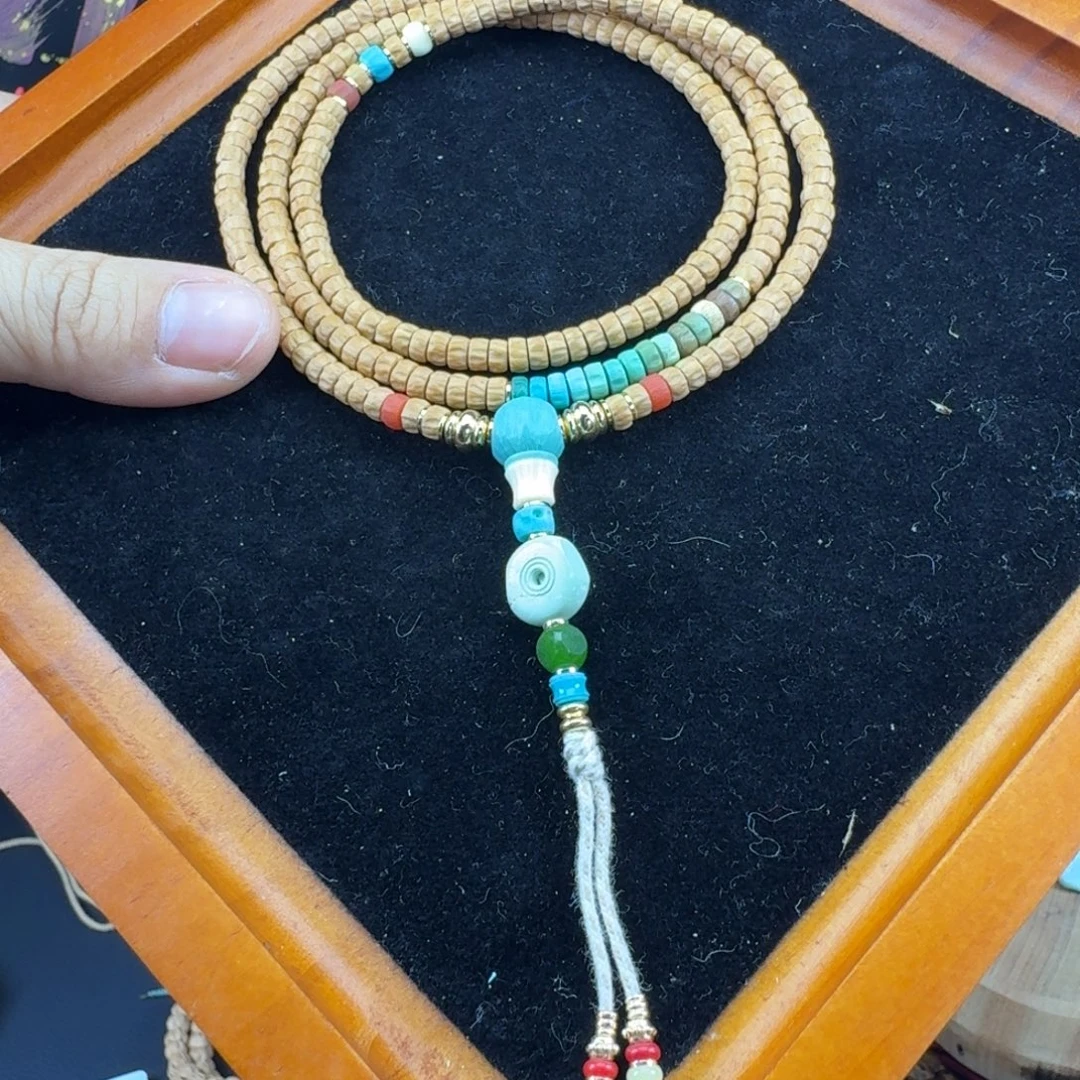 菩提籽类药片满配柏香挂脖