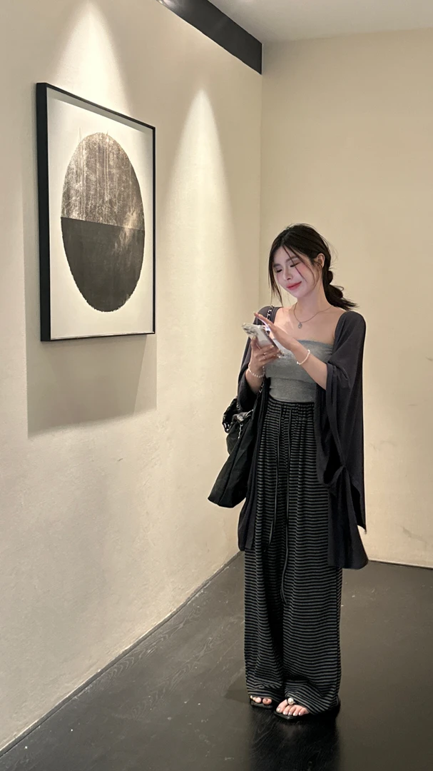 【HuiHui】韩系修身百搭内搭宽松阔腿裤防晒外套套装（H8540）