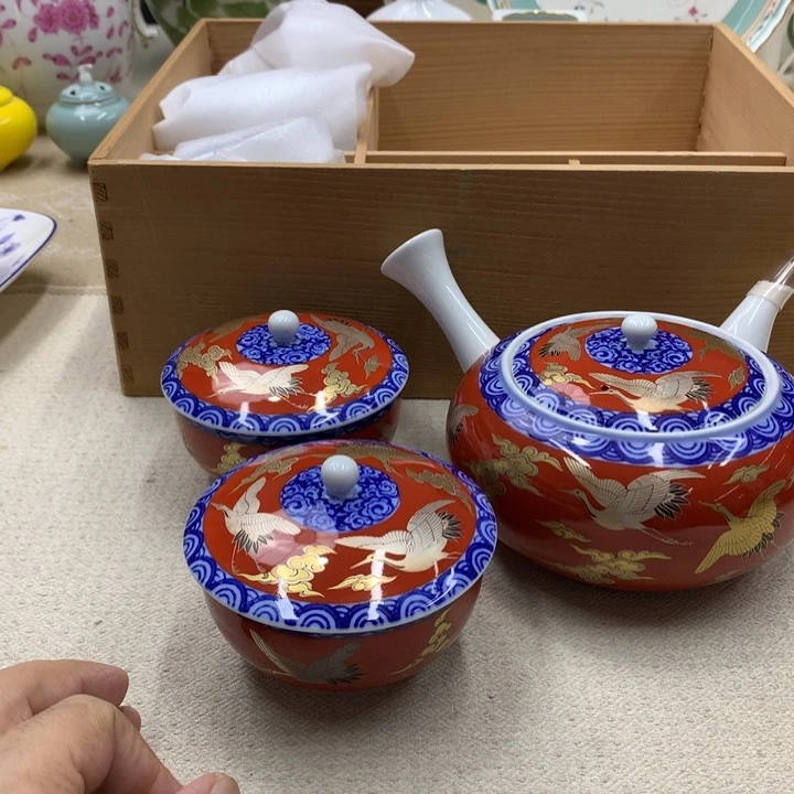 瓷片这只大闸蟹已经