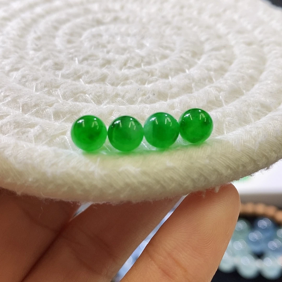 未镶嵌挂件翡翠一组珠珠