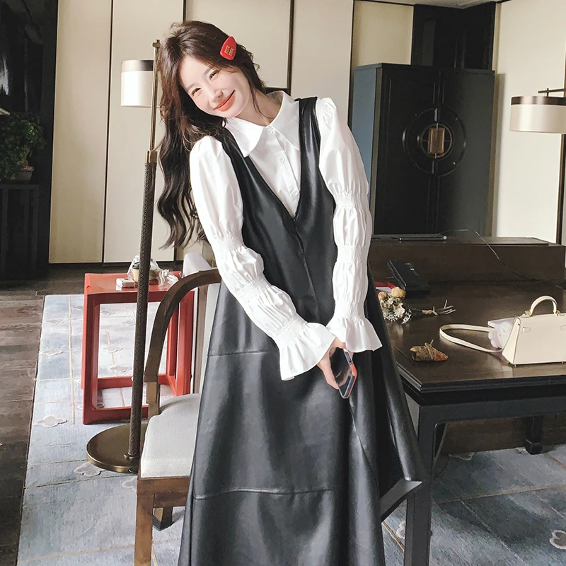 设计感小众复古皮裙套装女2025早春新款法式轻熟衬衫背带裙两件套