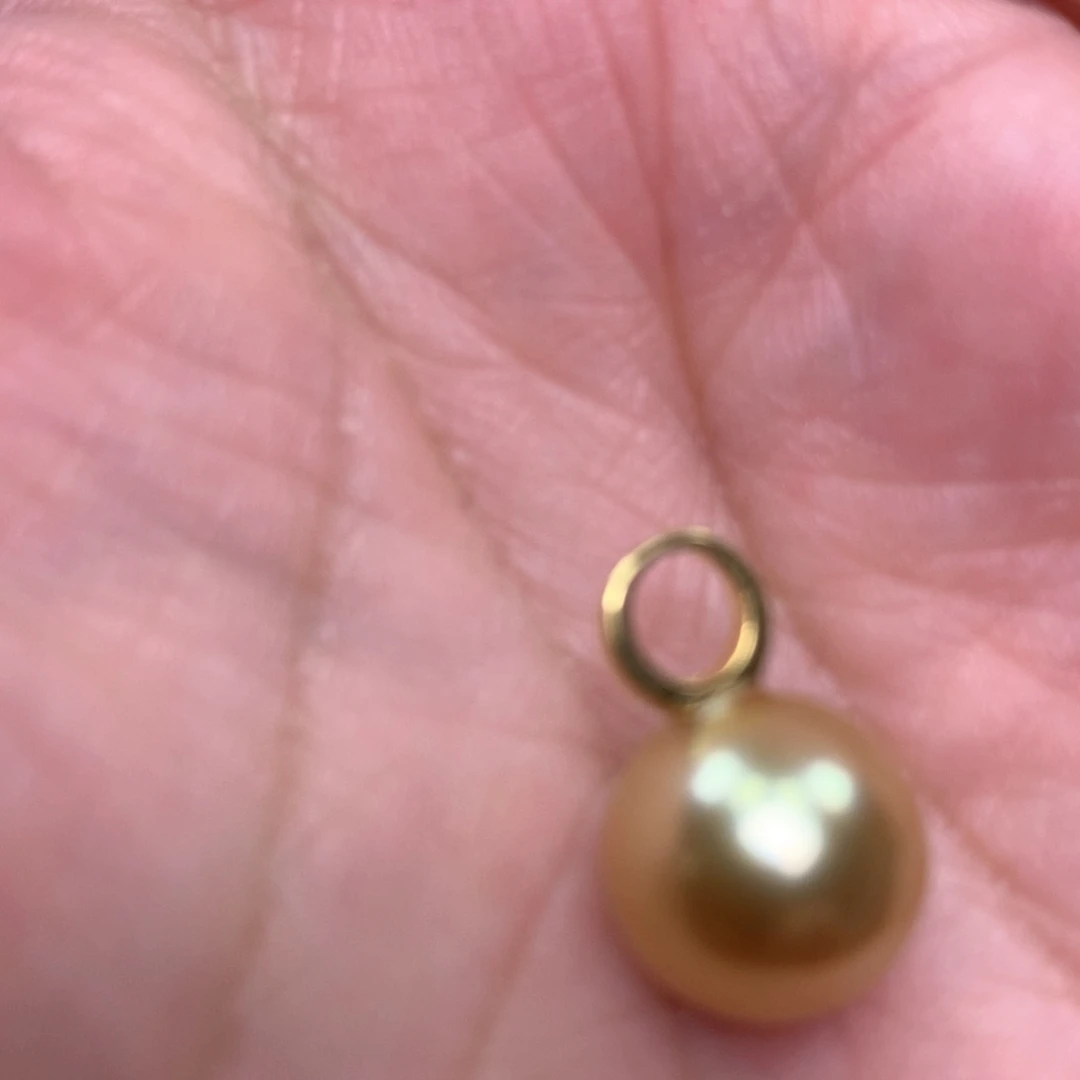 颈饰18K金镶嵌海水珍珠