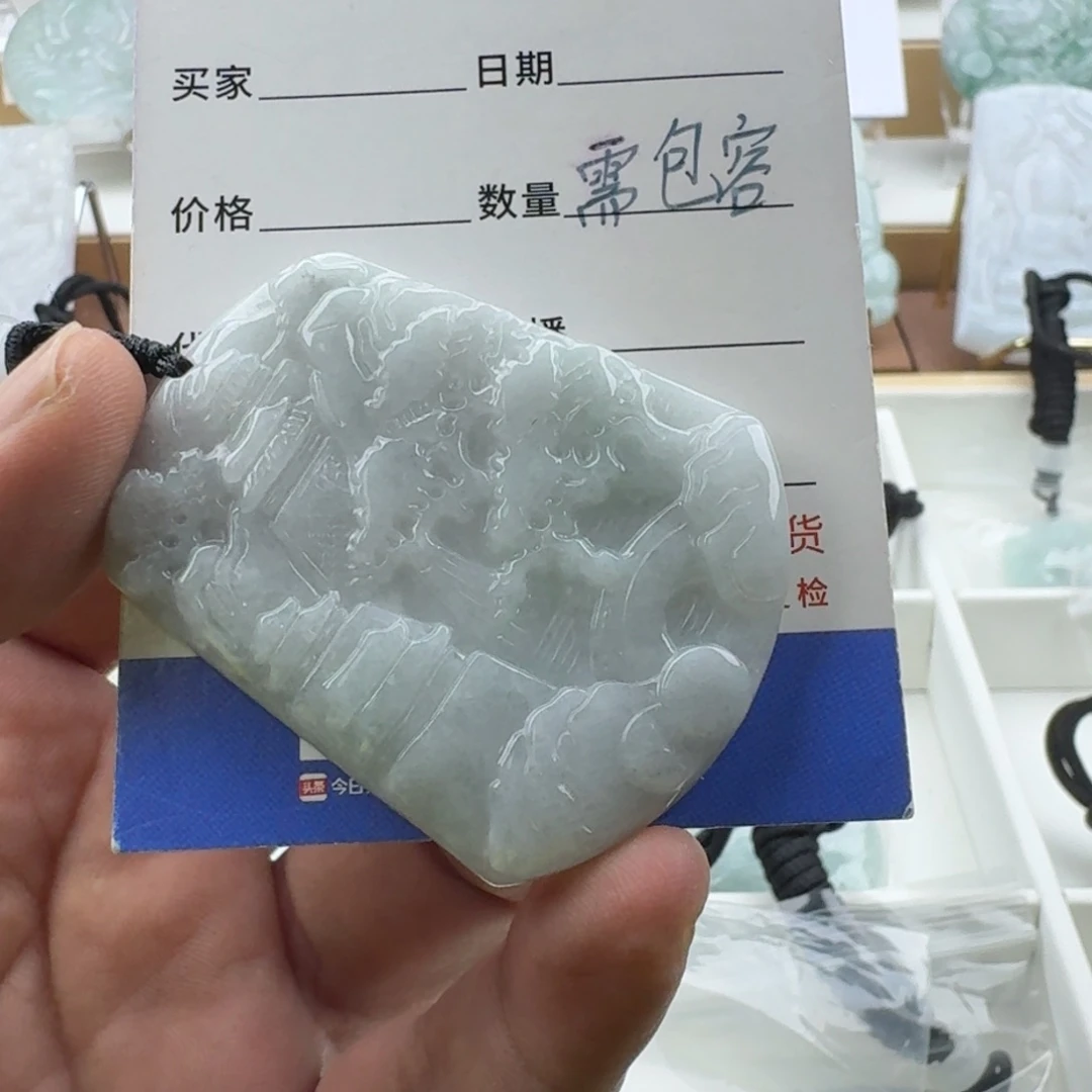 翡翠未镶嵌颈饰天然缅甸A货翡翠