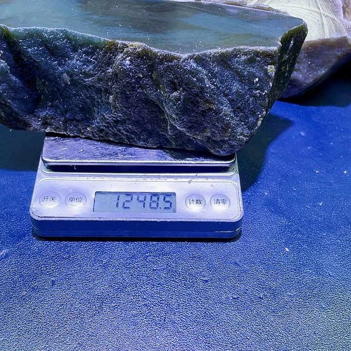 未镶嵌和田玉（糖玉）珠宝半成品