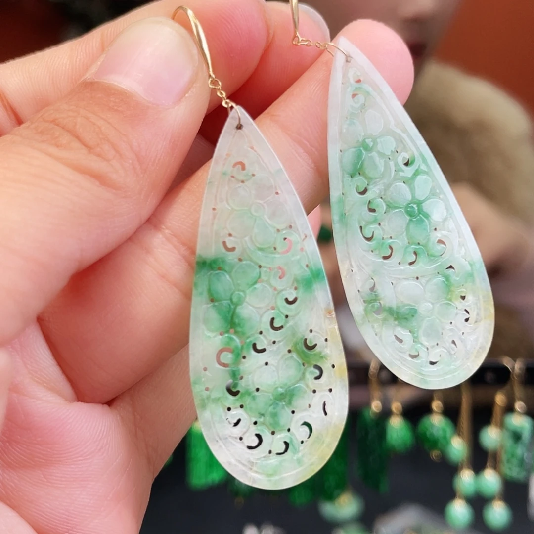 翡翠18K金镶嵌耳饰