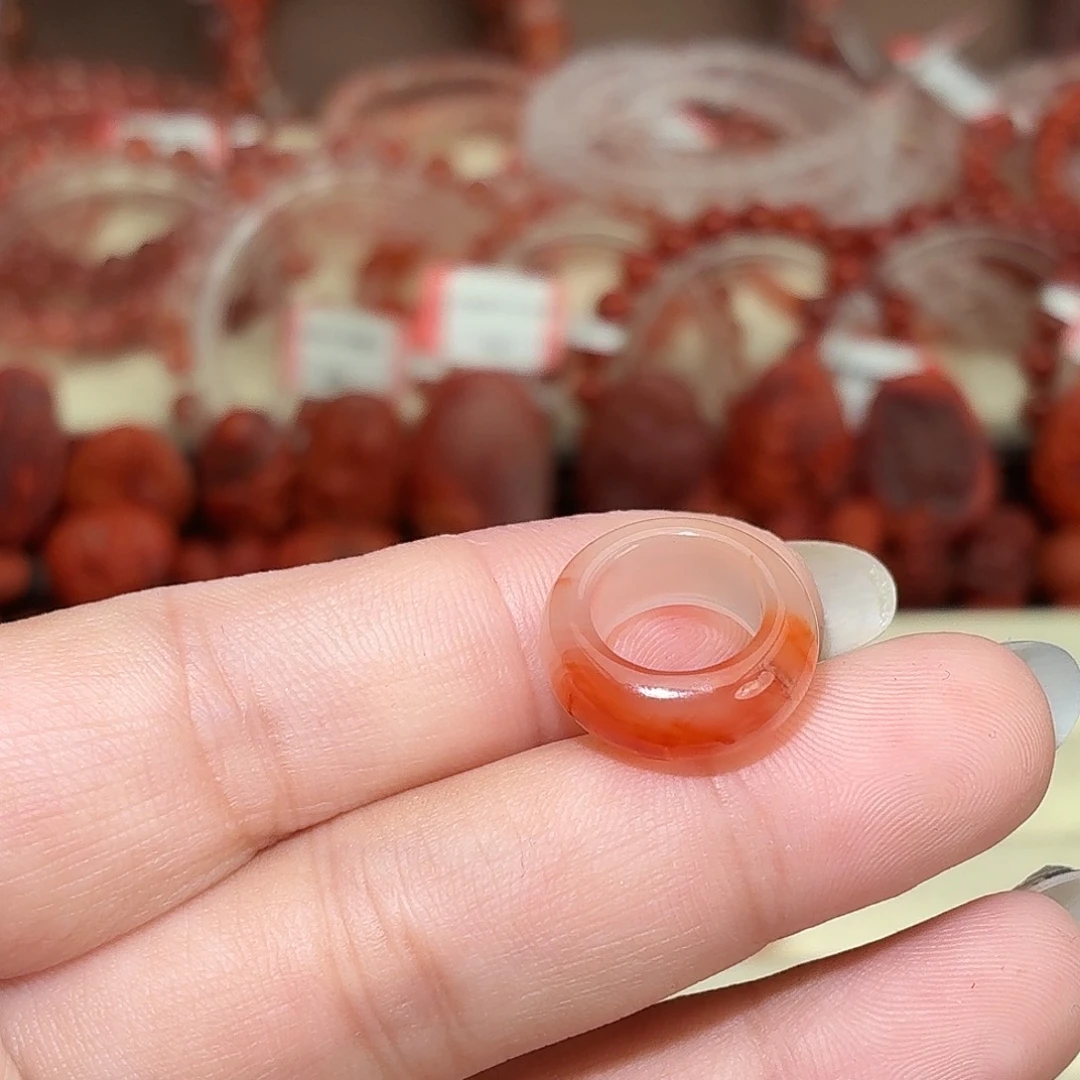 ***南红玛瑙未镶嵌颈饰内径卡10咪跑环