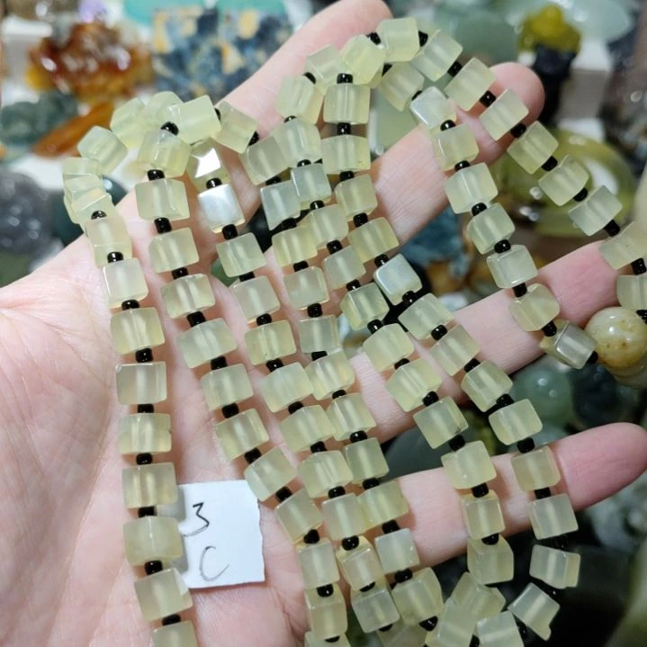 岫玉未镶嵌108粒珠子