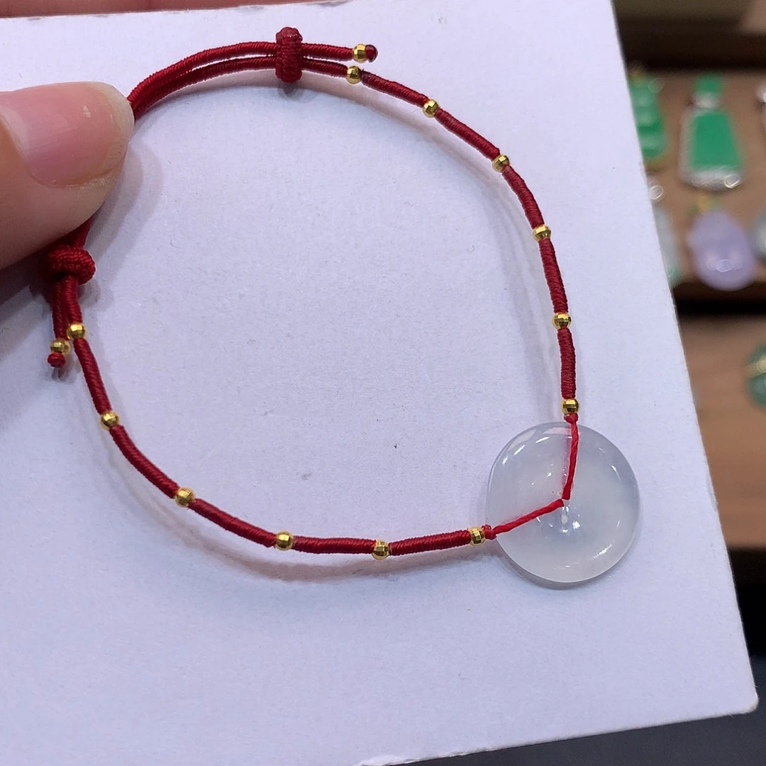 翡翠未镶嵌颈饰手绳