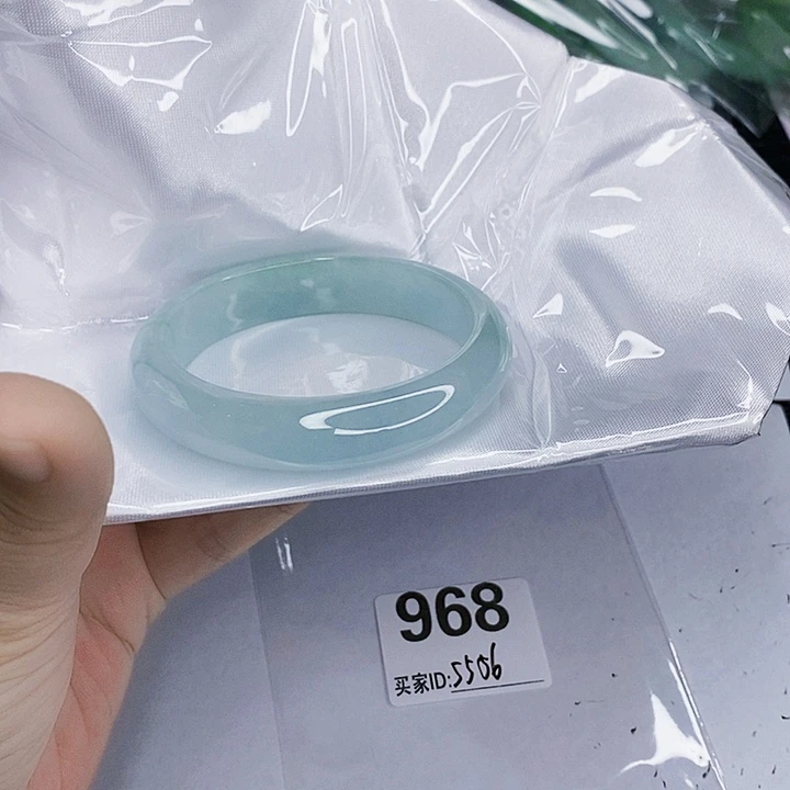 翡翠未镶嵌手镯一图一物实物为准