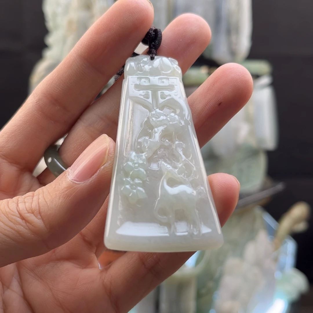 颈饰未镶嵌翡翠一鹿有你