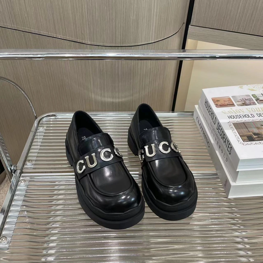 东东秋款英伦风真皮乐福鞋平底百搭时尚扣件乐福小单鞋女2525-3