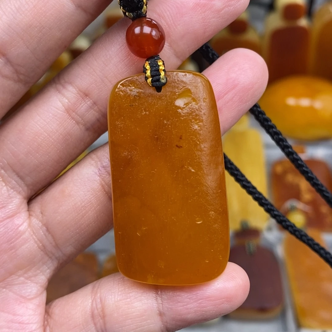 琥珀未镶嵌珠宝奇石