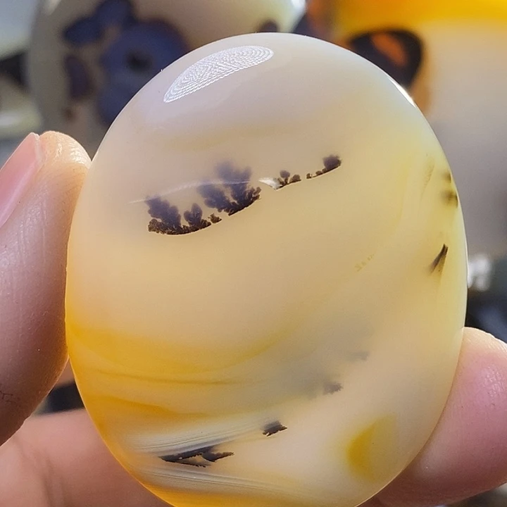未镶嵌颈饰玛瑙/玉髓7*