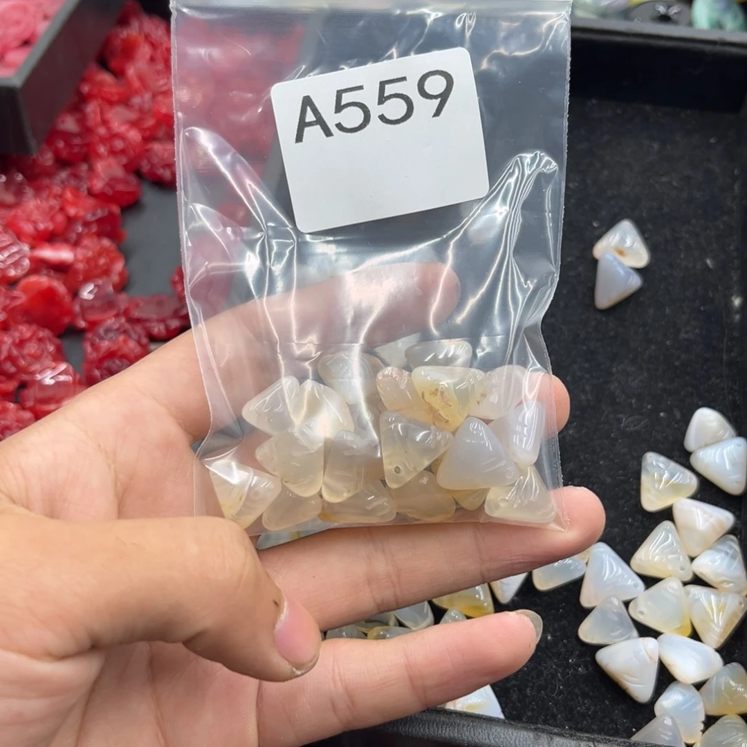平***意合金颈饰玛瑙/玉髓